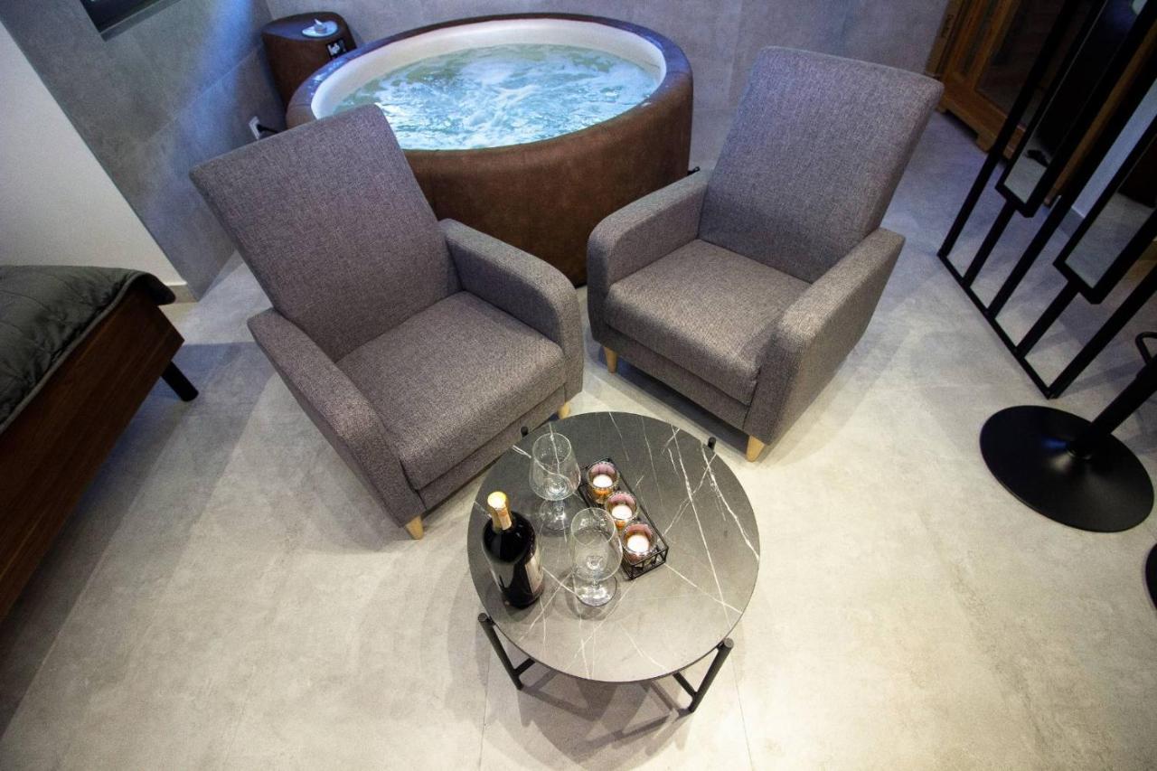 Jacuzzi Sauna Selfcheckin Mystic モスタル エクステリア 写真